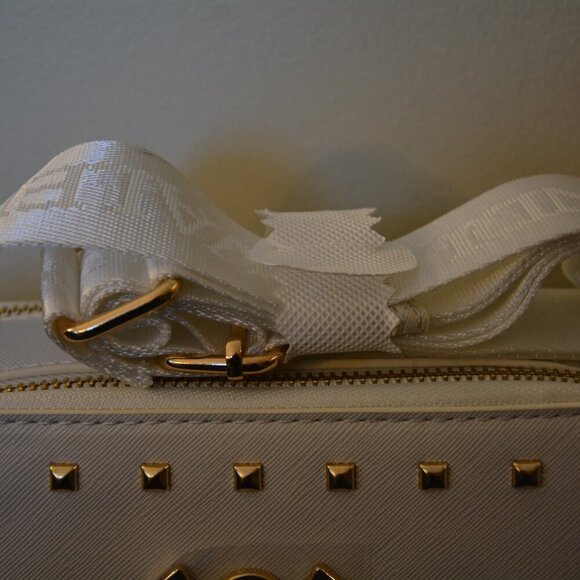 New VALENTINO ORLANDI Studded Guitar Strap Double Zip Crossbody Camera NWT - Picture 3 of 11